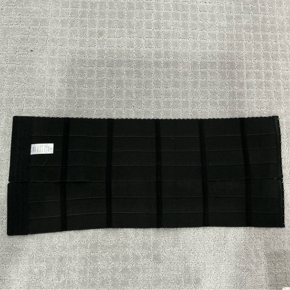 Nebility black Waist Trainer women’s size medium NWOT